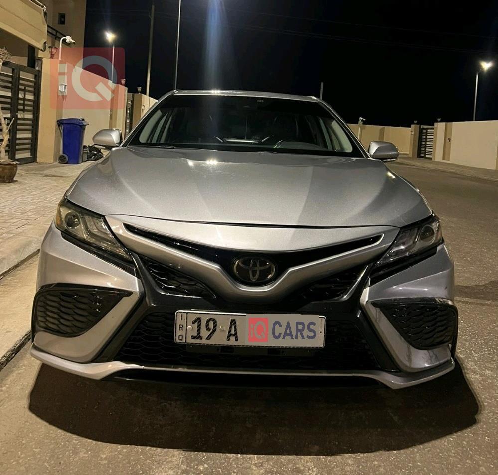 تۆیۆتا کامری